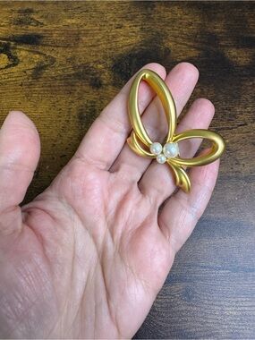 Matte Gold Bow Brooch with Pearl Accents - Women Jewelry